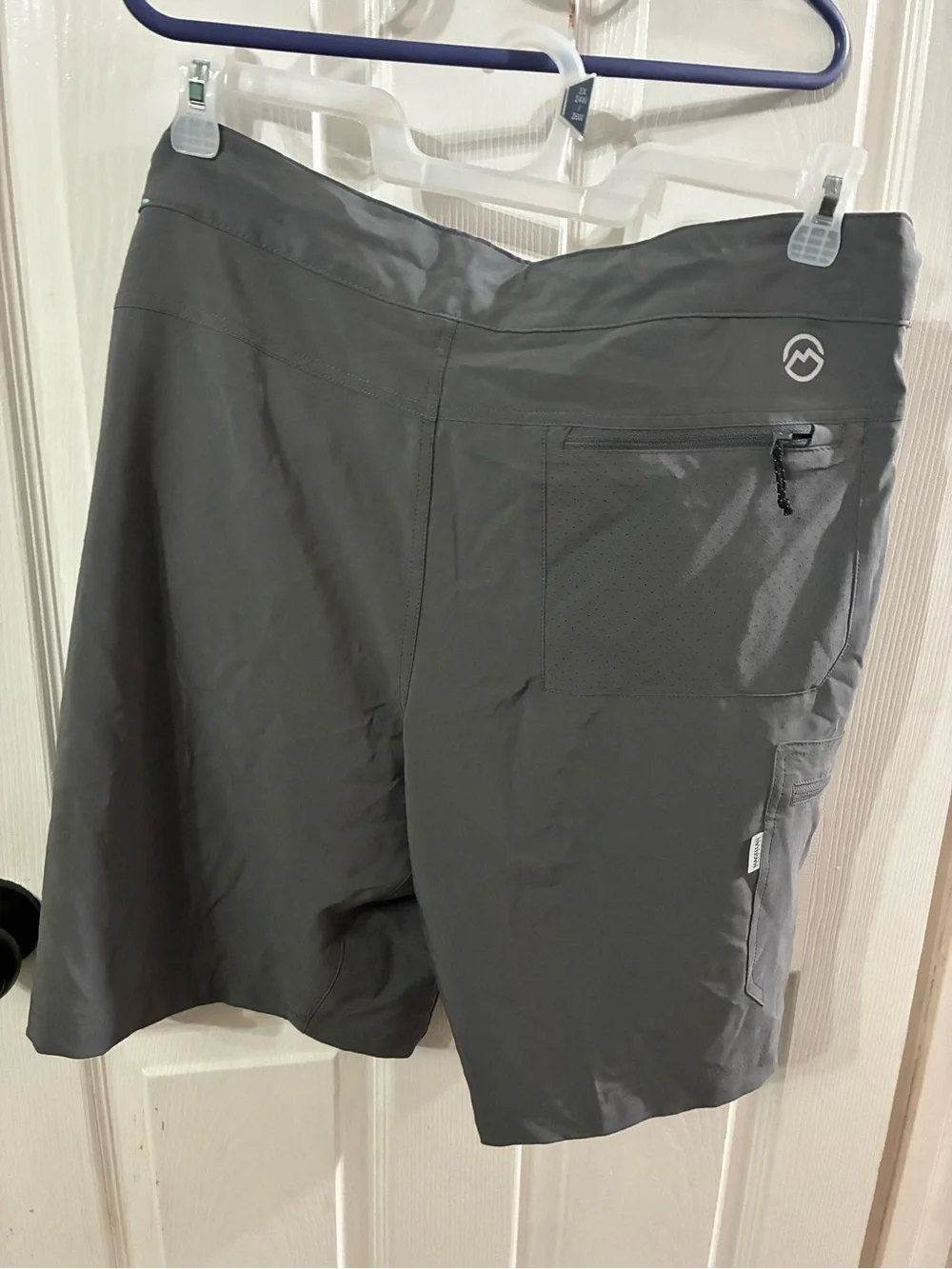 Magellan Men's Medium Quick-Dry Fish Gear Shorts